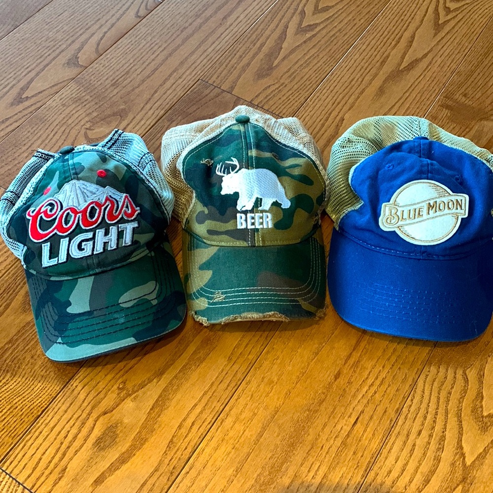 Set of 3 beer ball caps